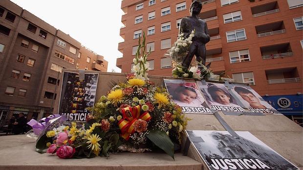 Andada popular para recordar a las víctimas del atentado de ETA de la casa cuartel de Zaragoza