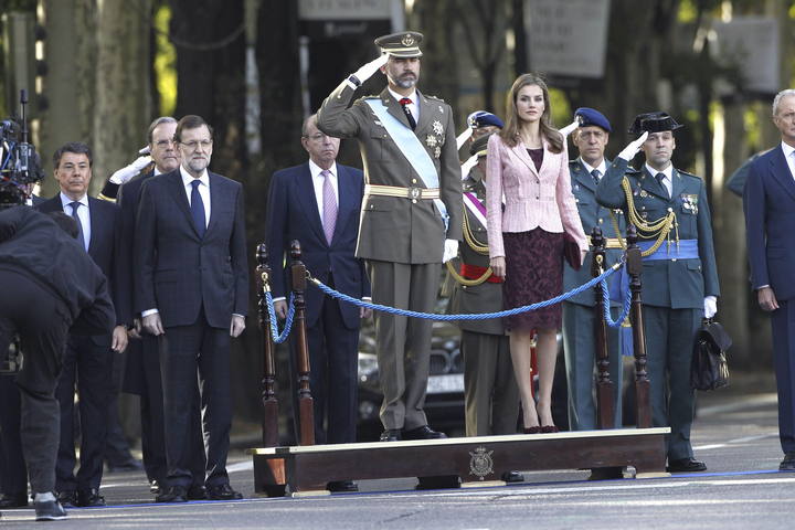 Desfile 12 octubre.jpg