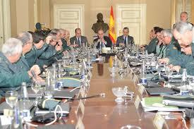 El Consejo Superior de la Guardia Civil se plantea crear una nueva escala de oficiales y declarar a extinguir las actuales