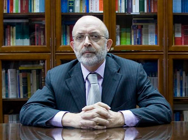 UNA DECISIÓN RESPONSABLE DEL DIRECTOR GENERAL FELIX AZON