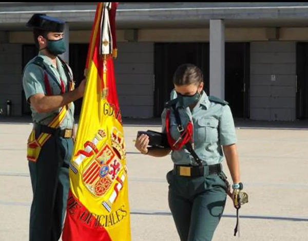 “Mandar es liderar”, mensaje de la directora de la Guardia civil a los nuevos tenientes