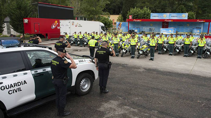 Caos en la cúpula de la Guardia Civil: luchas y recursos amenazan con paralizar el cuerpo