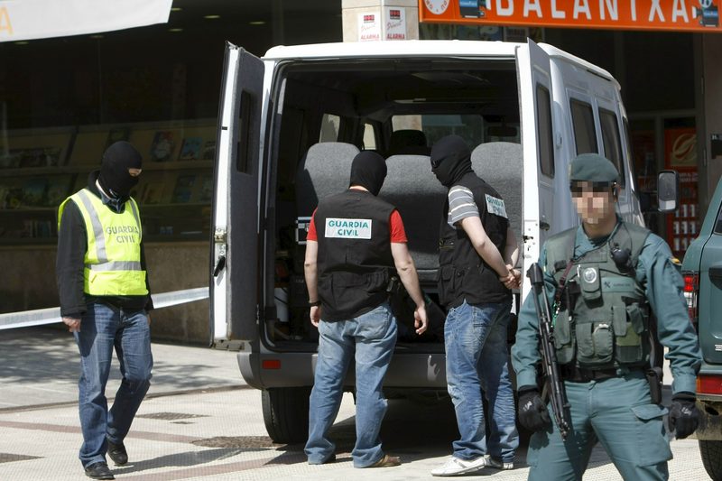 Los guardias civiles destinados en País Vasco y Navarra ya no tienen privilegios: el final de ETA les equipara al resto del Cuerpo en el nuevo reglamento de destinos