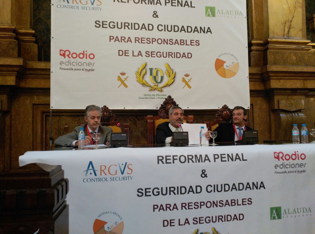 ÉXITO DEL SEMINARIO SOBRE LA REFORMA PENAL Y SEGURIDAD CIUDADANA ORGANIZADO POR LA UO