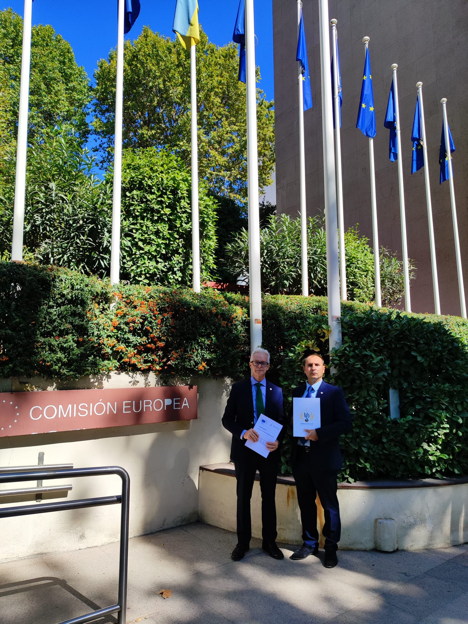 DENUNCIA DE UNIÓN DE OFICIALES ANTE LA COMISIÓN EUROPEA